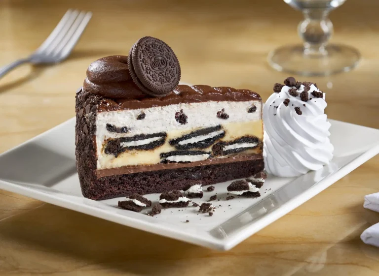 Oreo Cookies and Cream Cheesecake