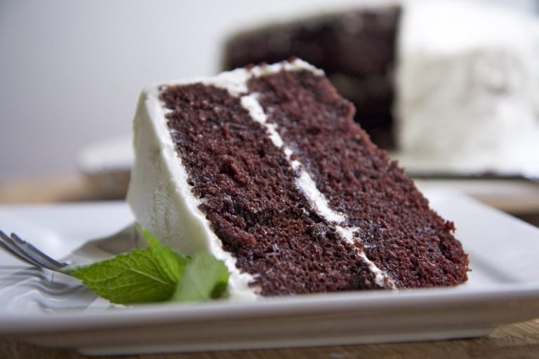 Rich Devil’s Food Chocolate Cake