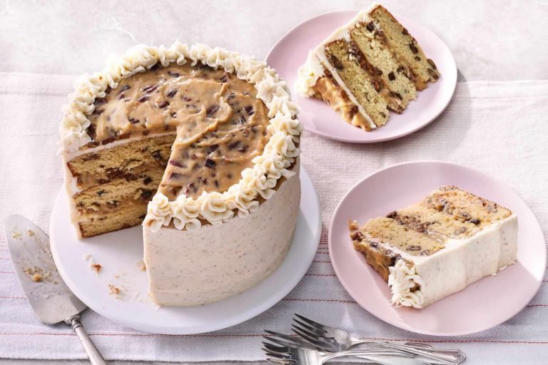 Thanksgiving Pecan Spice Cake