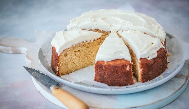 Butter Cake with Vanilla Bean Frosting