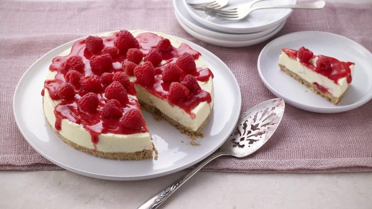 White Chocolate Raspberry Cheesecake